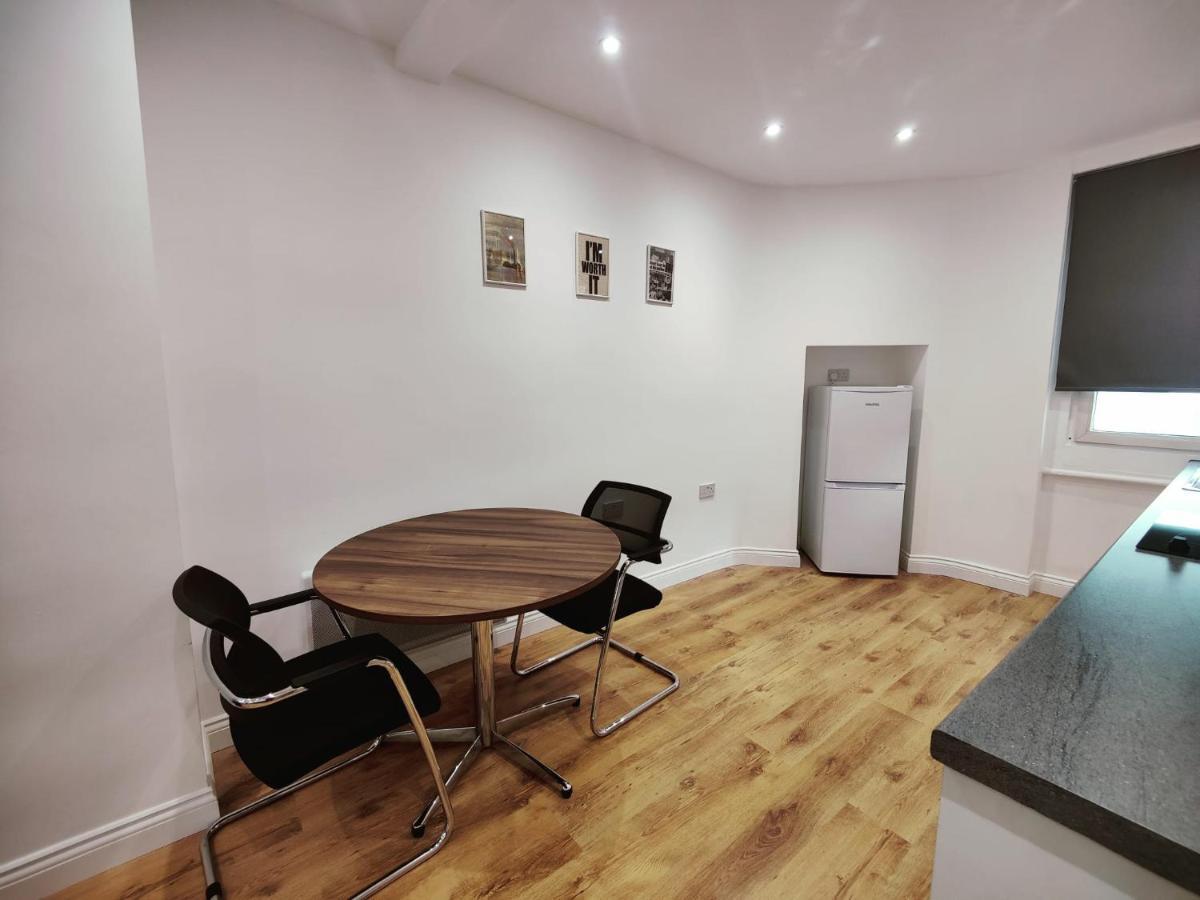 3 Bed Flat Close To Liverpool St & Brick Lane Лондон Екстериор снимка