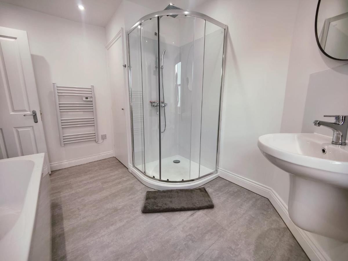 3 Bed Flat Close To Liverpool St & Brick Lane Лондон Екстериор снимка