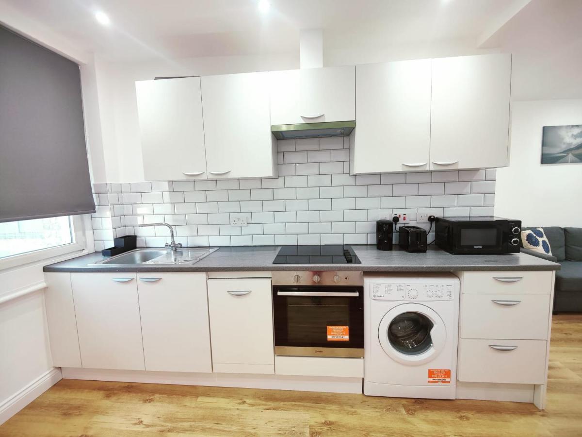 3 Bed Flat Close To Liverpool St & Brick Lane Лондон Екстериор снимка