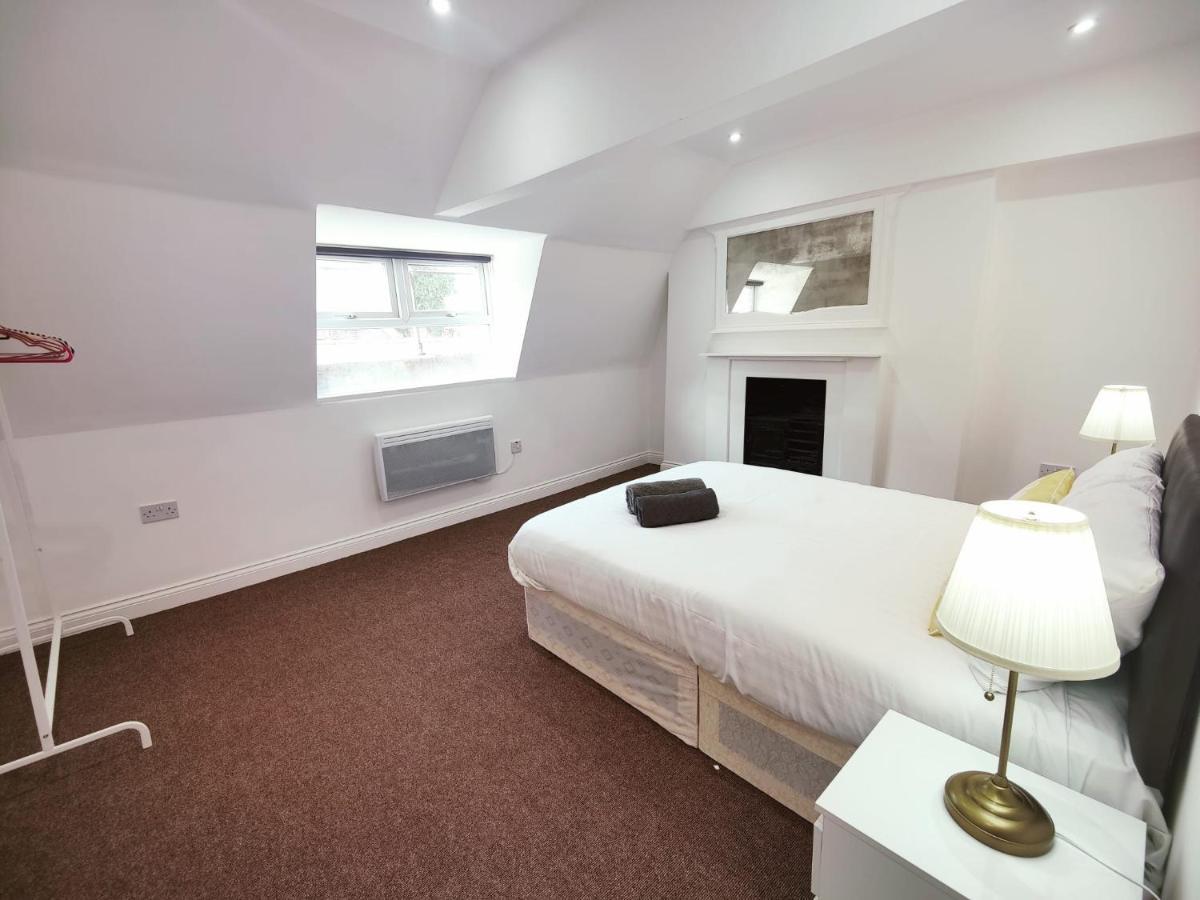 3 Bed Flat Close To Liverpool St & Brick Lane Лондон Екстериор снимка